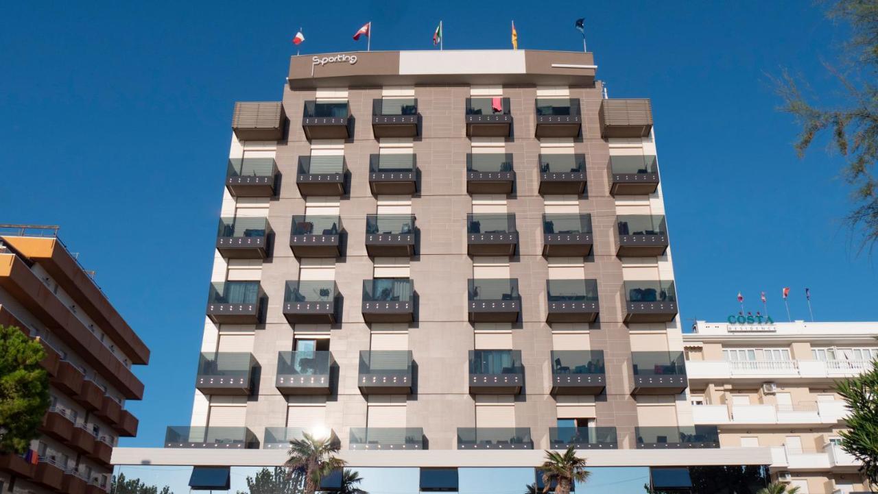 Hotel Sporting Alba Adriatica Exterior photo